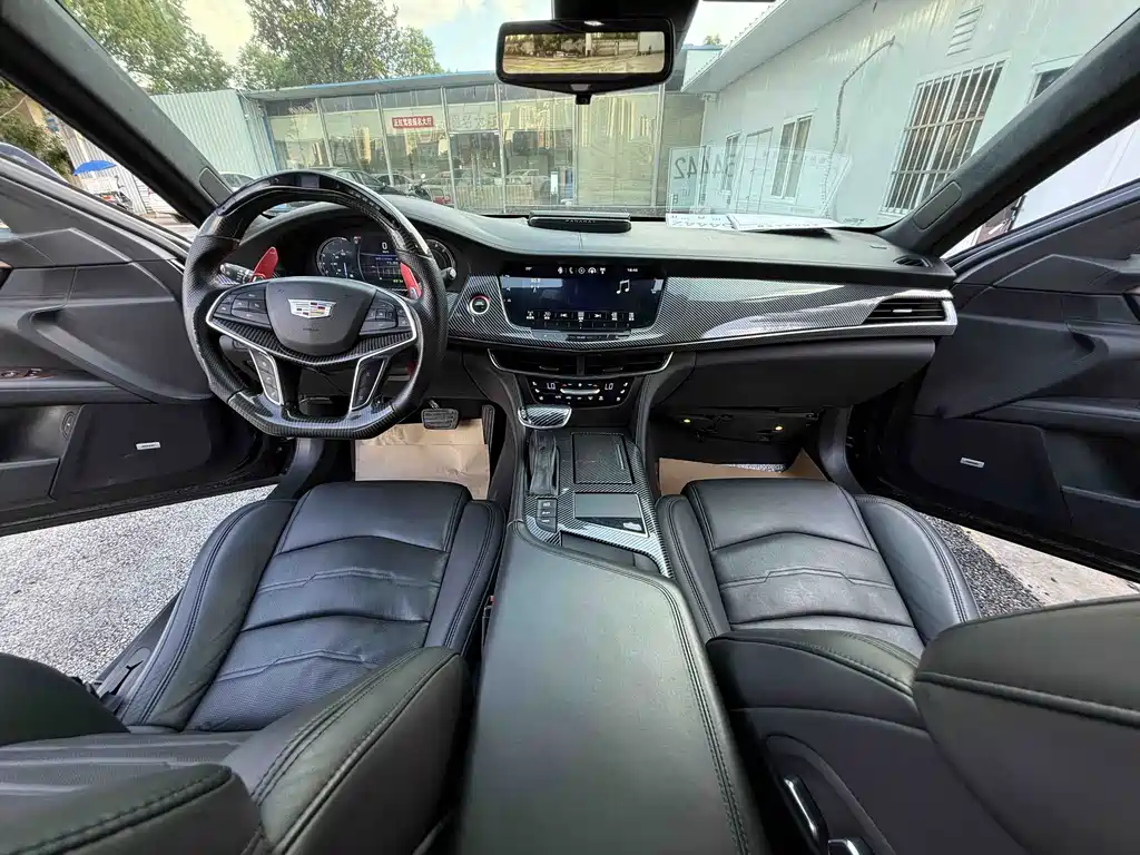 Cadillac CT6 2017 — фото 17