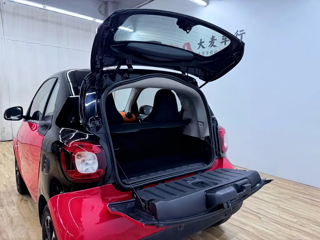 smart fortwo 2015 — фото 9