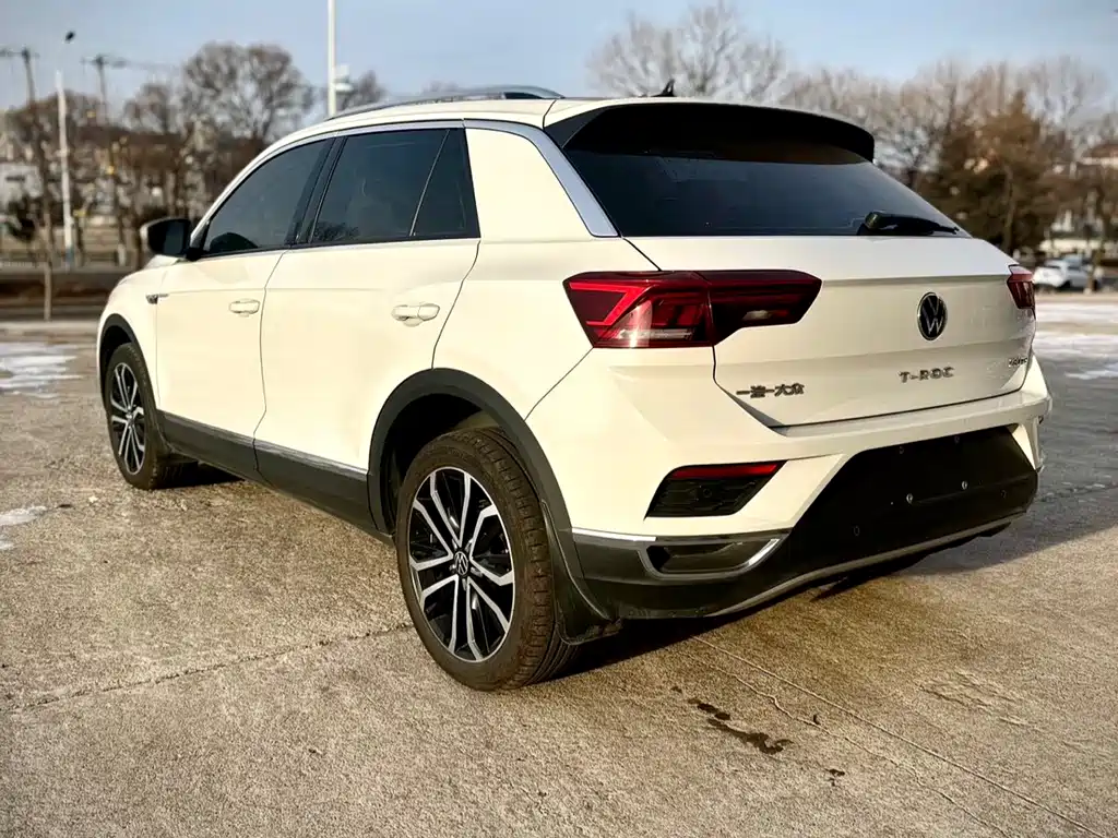 Volkswagen T-Roc 2021 — фото 4