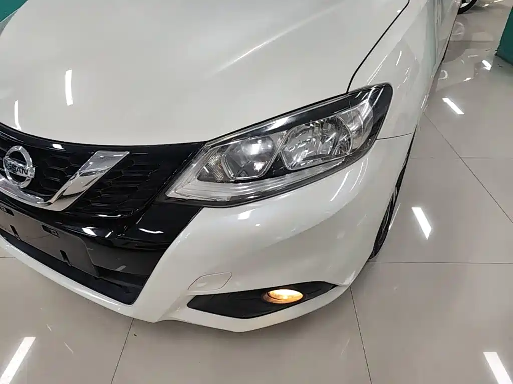 Nissan Tiida 2016 — фото 24