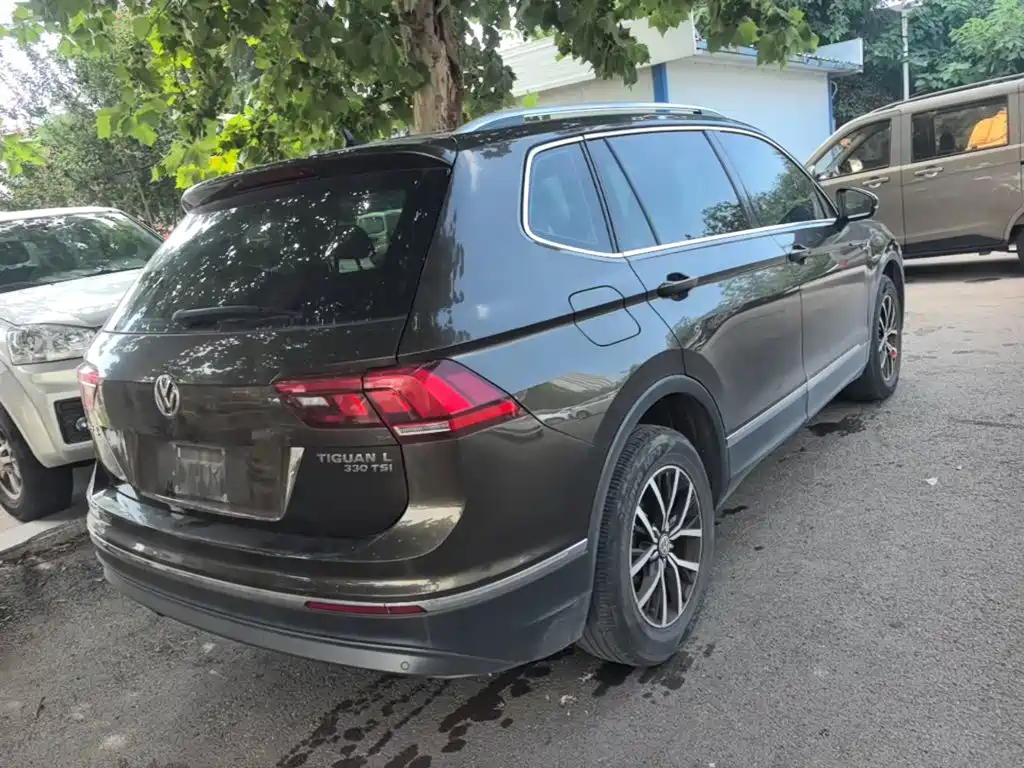 Volkswagen Tiguan L 2018 — фото 7