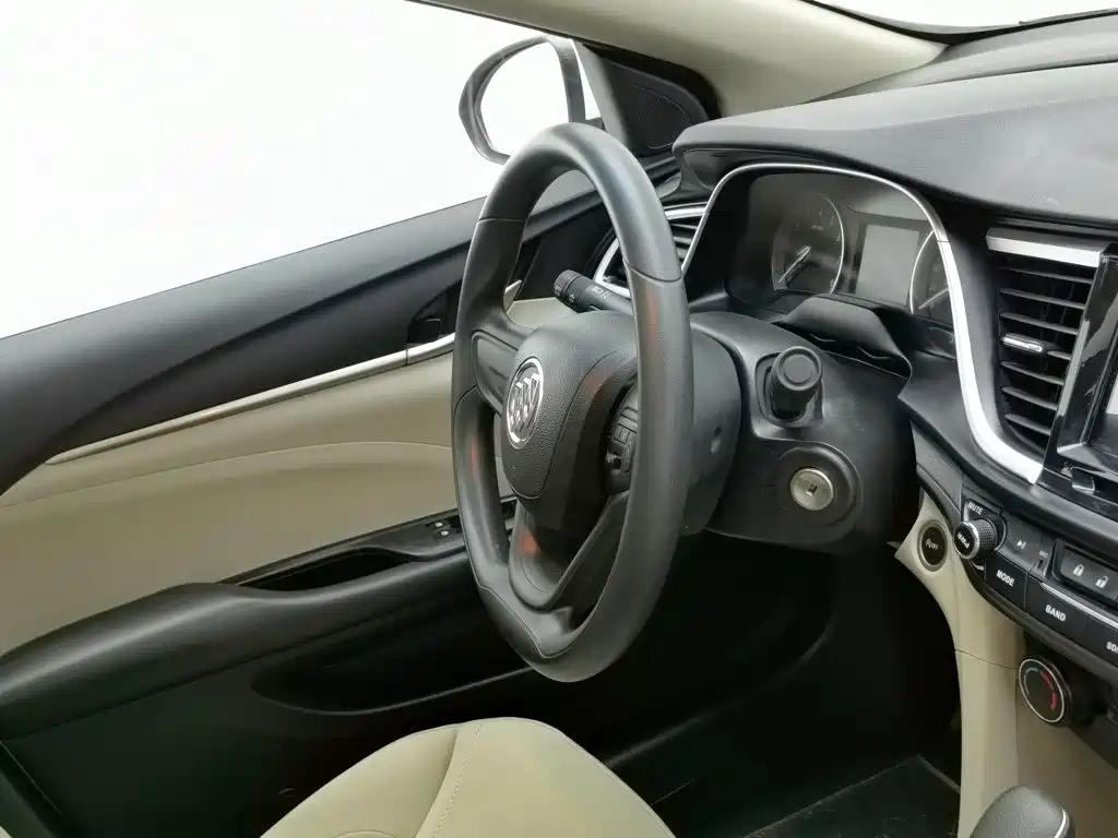 Buick Excelle GT 2015 — фото 22