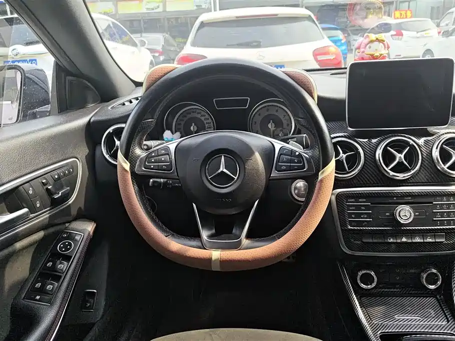 Mercedes-Benz CLA 2015 — фото 15