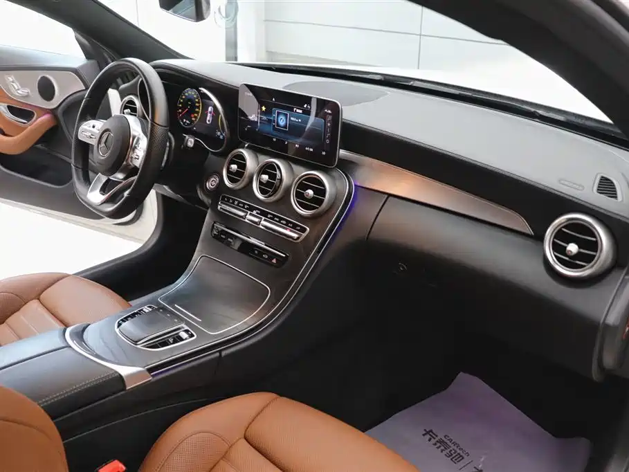 Mercedes-Benz C-Class 2019 — фото 21
