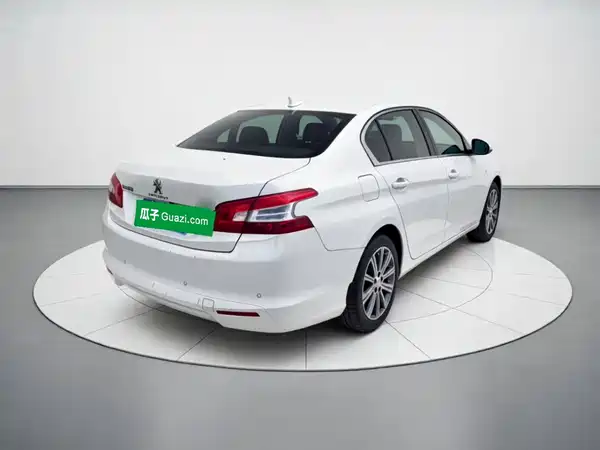 Peugeot 408 2015