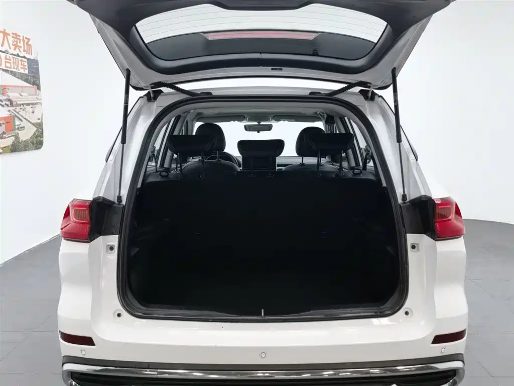 Haval M6 2021 — фото 16