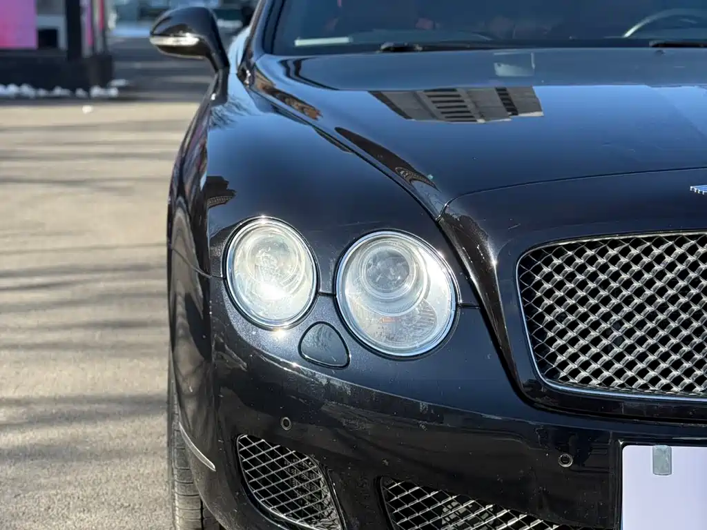 Bentley Flying Spur 2011 — фото 5