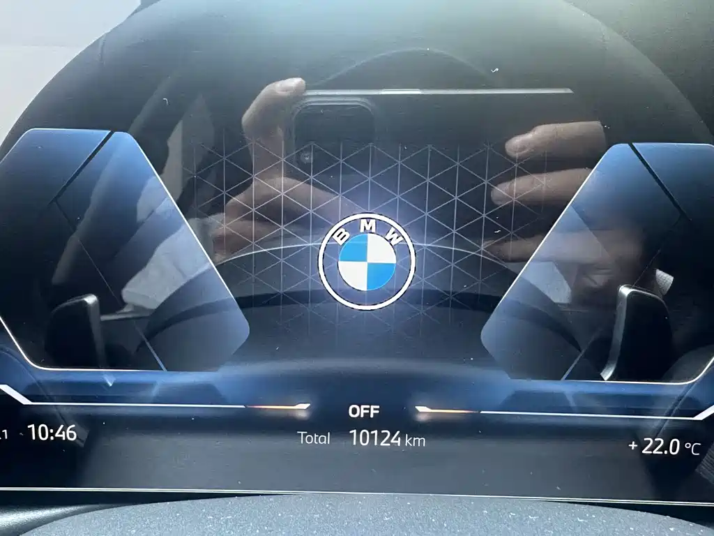 BMW 3 Series 2025 — фото 27
