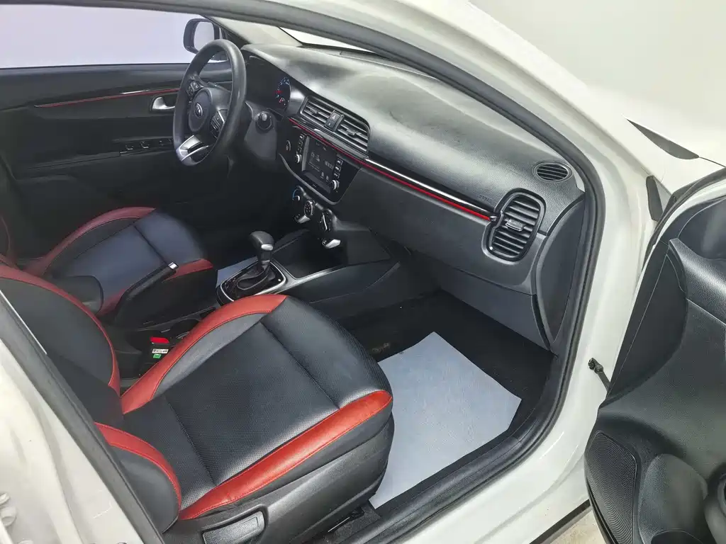 Kia KX Cross 2018 — фото 12