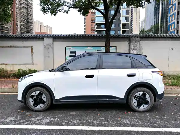 Geely Galaxy Starwish 2025