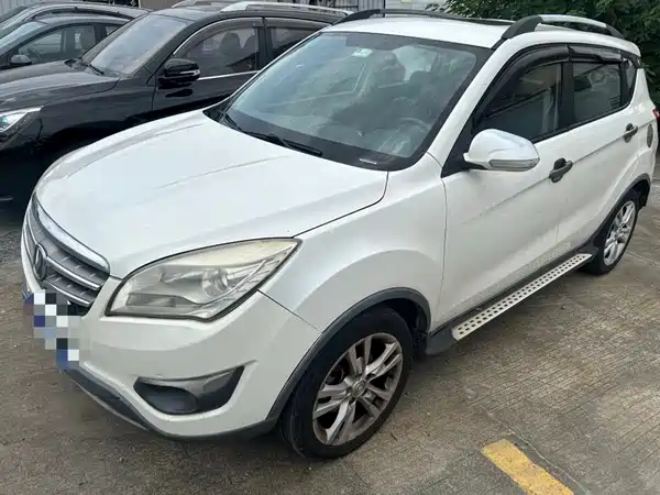 Changan CS35 2013