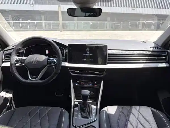 Volkswagen Tiguan L 2022