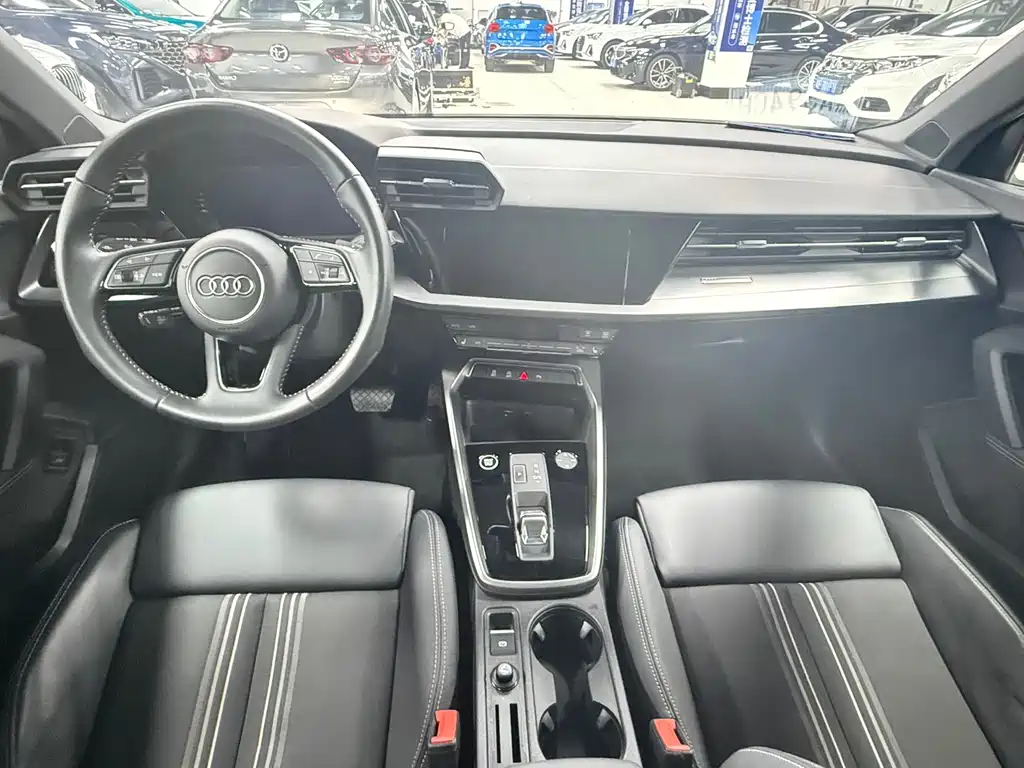 Audi A3 2022 — фото 19
