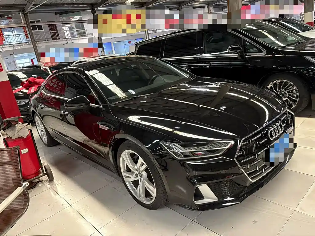 Audi A7L 2023 — фото 9
