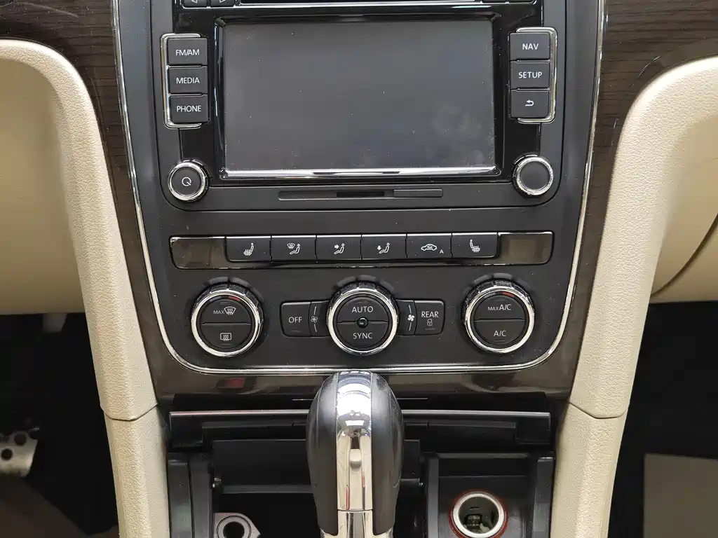 Volkswagen Passat 2016 — фото 17