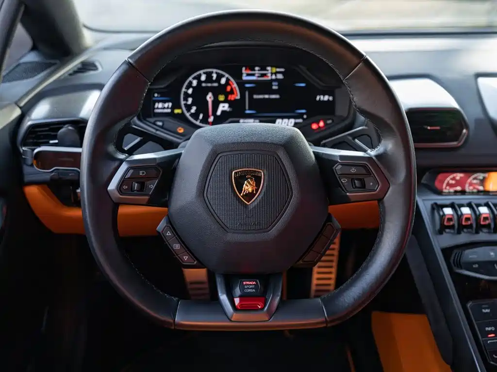 Lamborghini Huracán 2015 — фото 12