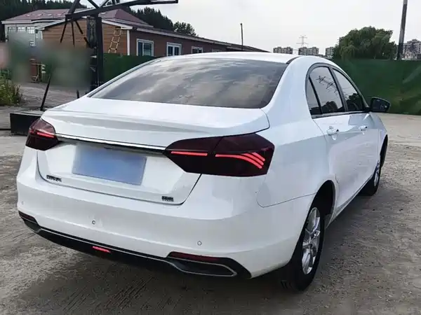 Geely Emgrand 2020