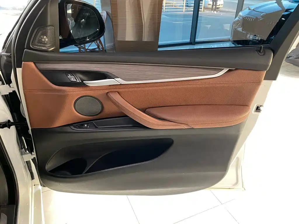 BMW X5 2018 — фото 14