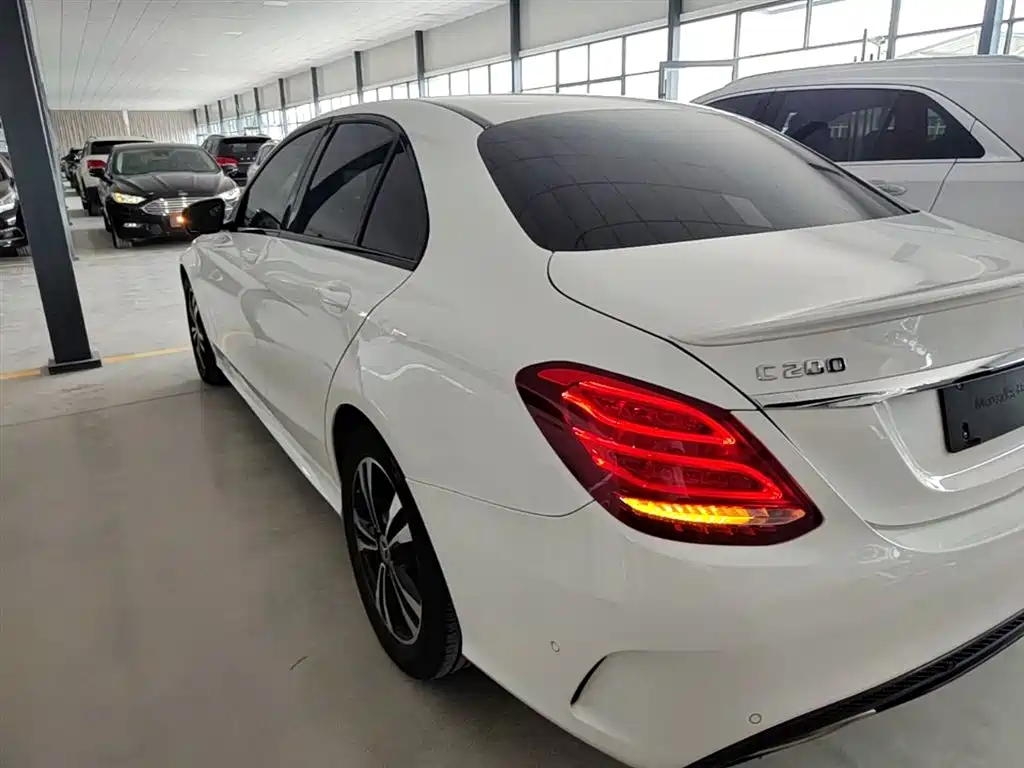 Mercedes-Benz C-Class 2017 — фото 5