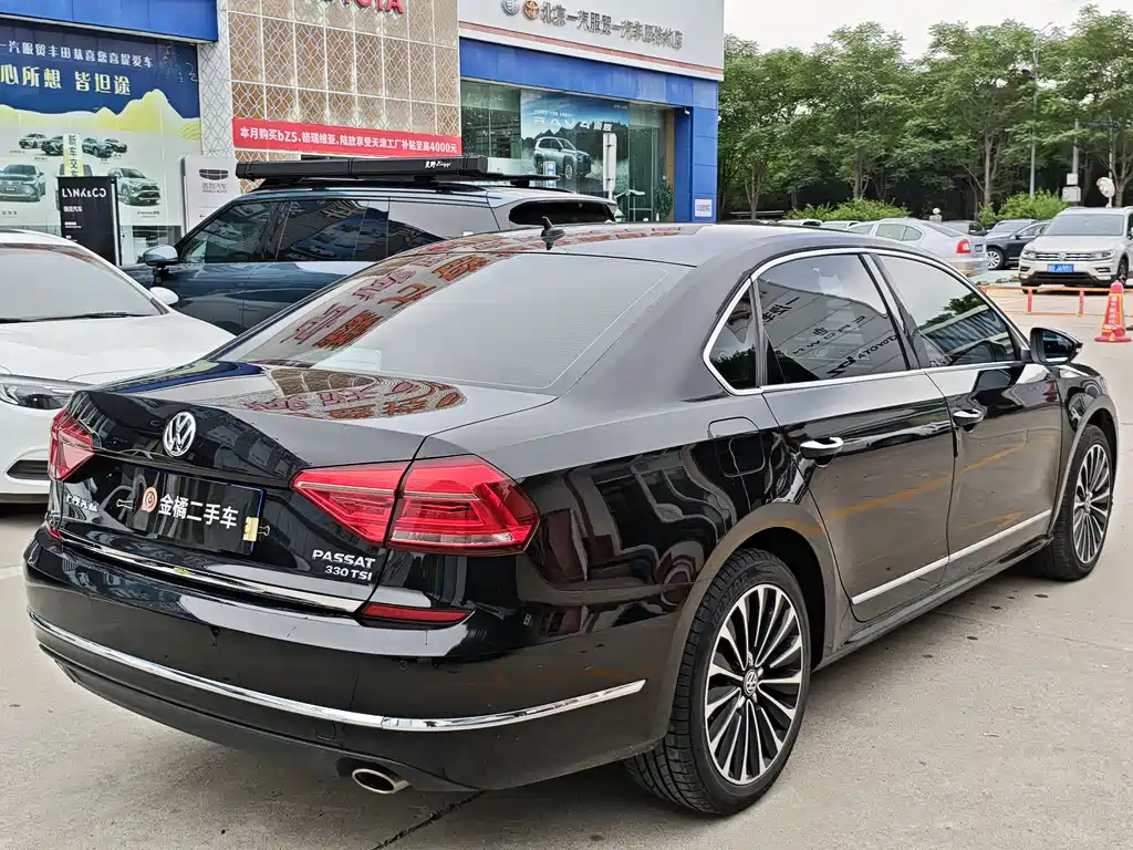 Volkswagen Passat 2018 — фото 3