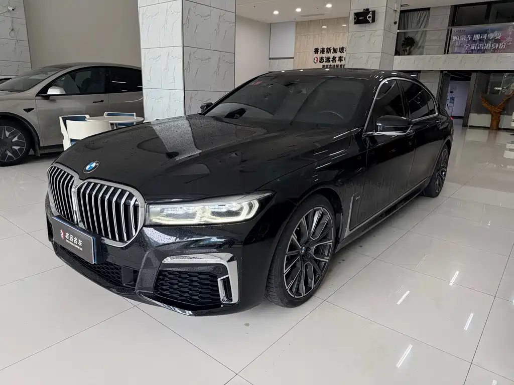 BMW 7 Series 2020 — фото 1