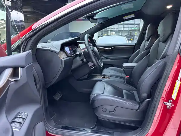 Tesla Model X 2018