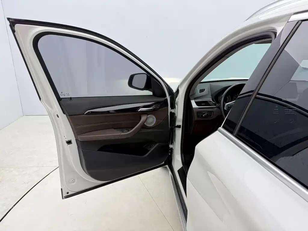 BMW X1 2022 — фото 18