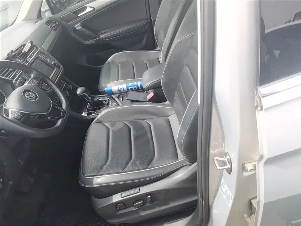 Volkswagen Tiguan L 2018 — фото 15