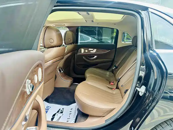 Mercedes-Benz E-Class 2021
