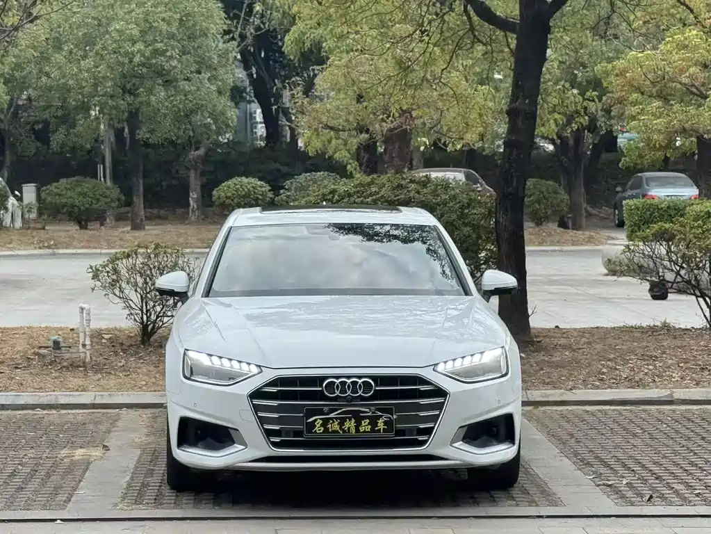 Audi A4L 2020