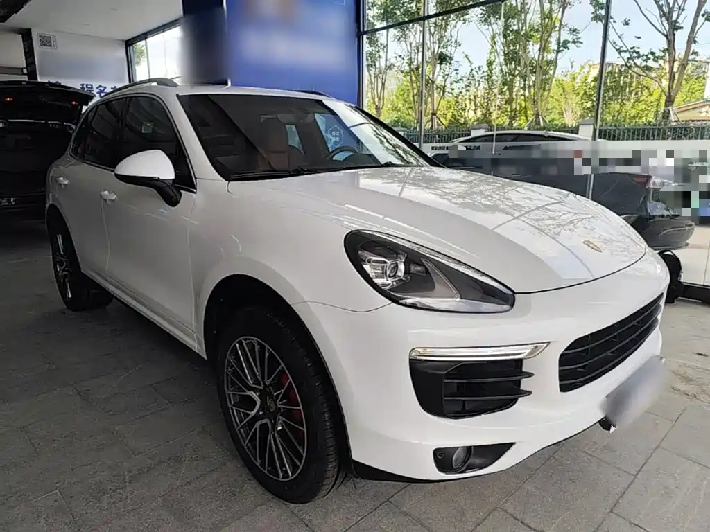 Porsche Cayenne 2016 — фото 4