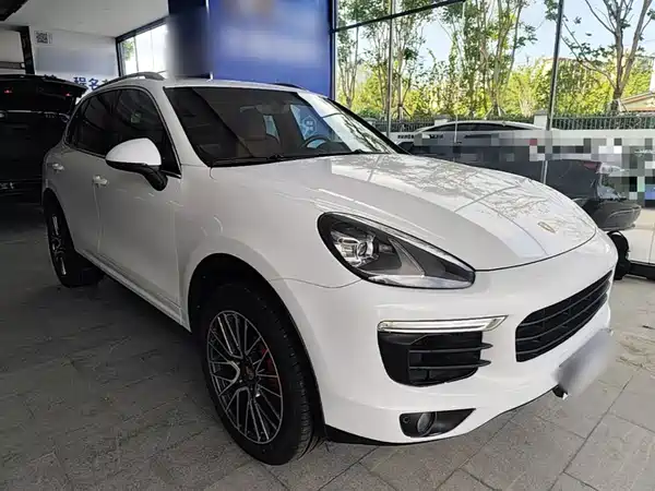 Porsche Cayenne 2016