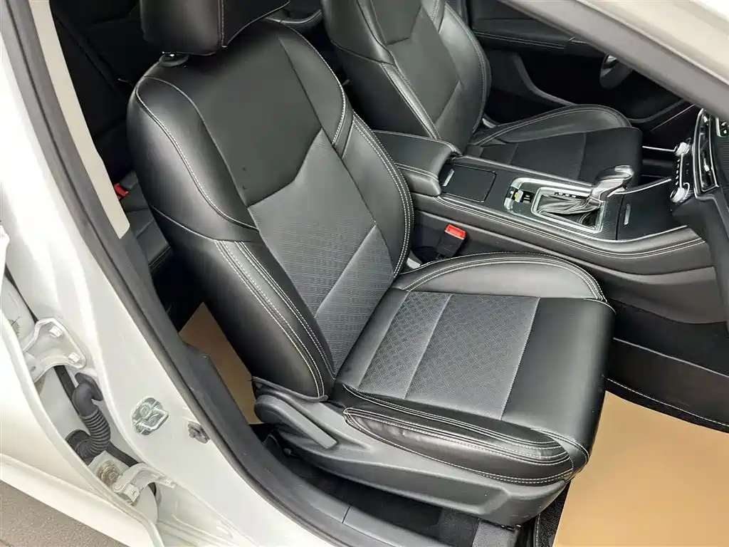 Changan Eado 2018 — фото 25