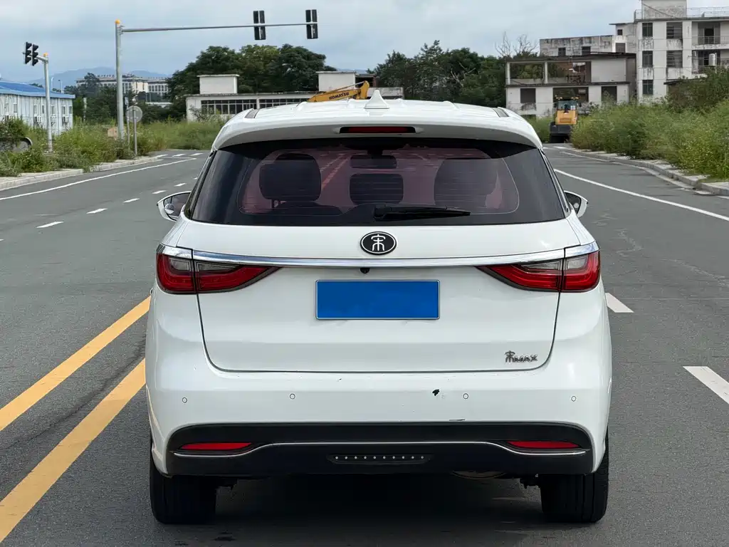 BYD Song MAX 2018 — фото 8