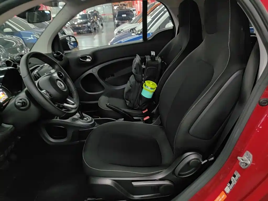 smart fortwo 2018 — фото 17