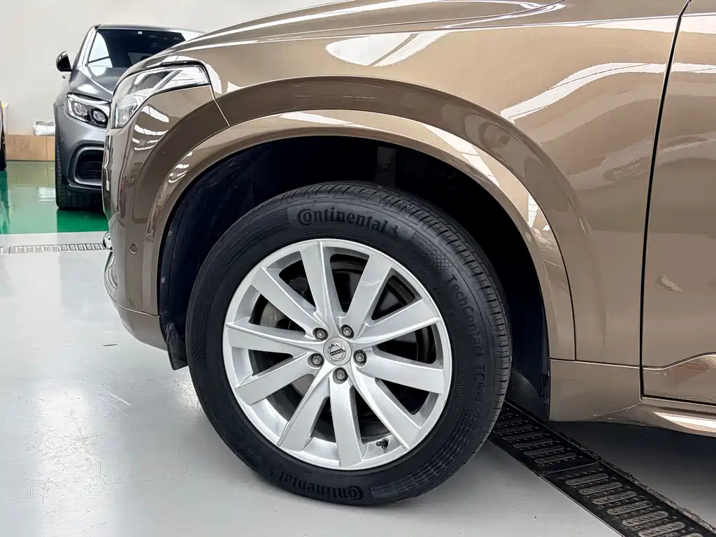 Volvo XC90 2016 — фото 3