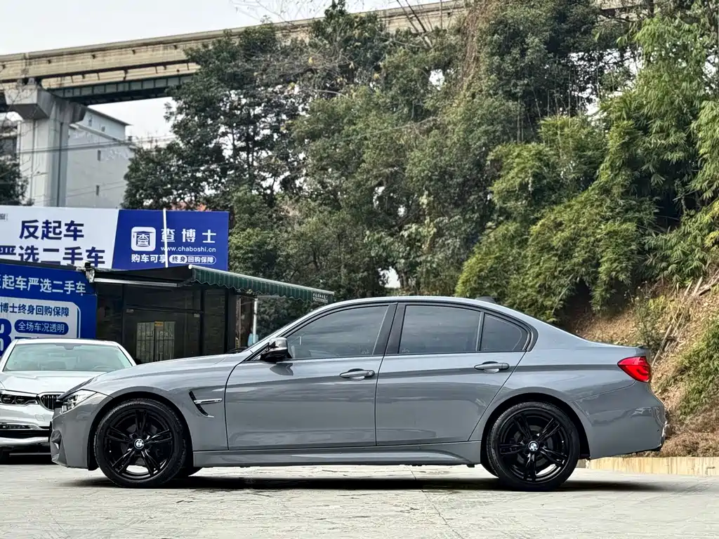 BMW 3 Series 2019 — фото 34