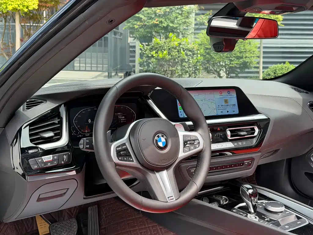 BMW Z4 2023 — фото 10