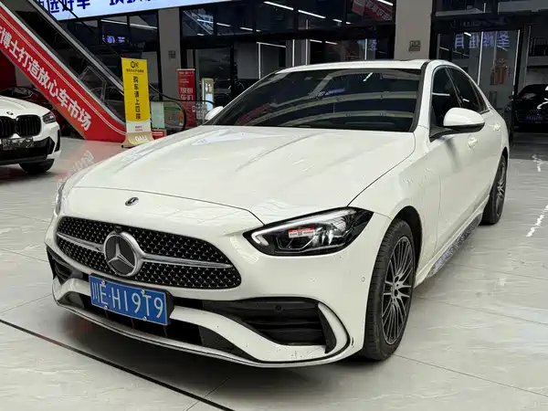 Mercedes-Benz C-Class 2025