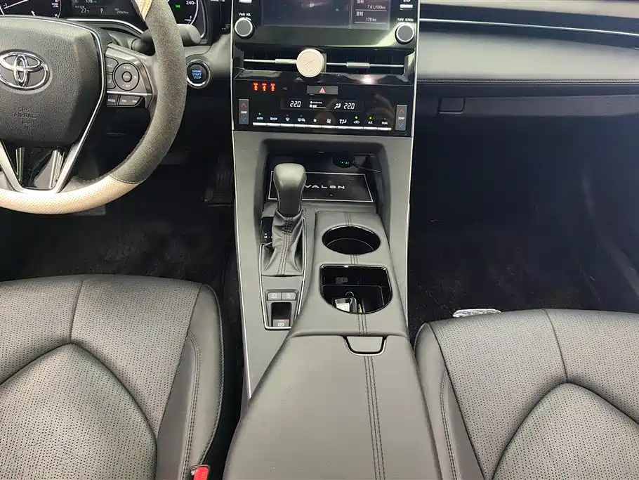 Toyota Avalon 2020 — фото 15