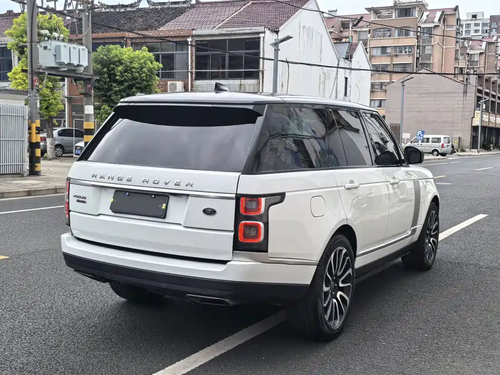 Land Rover Range Rover 2019 — фото 18