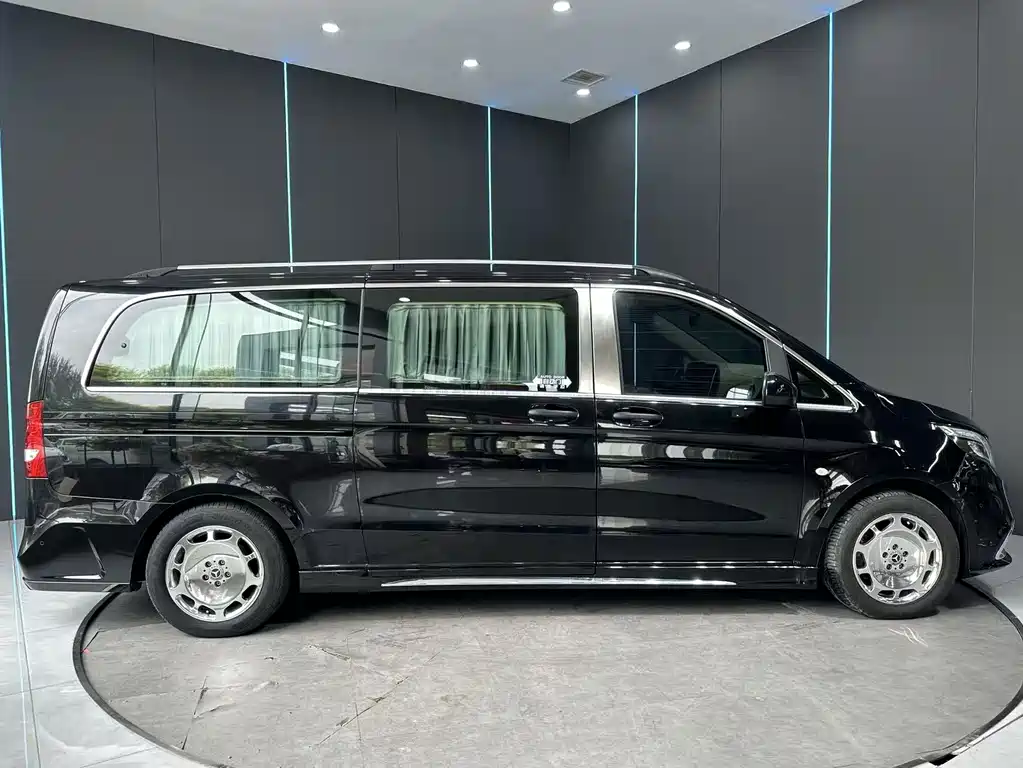 Mercedes-Benz Vito 2022 — фото 5