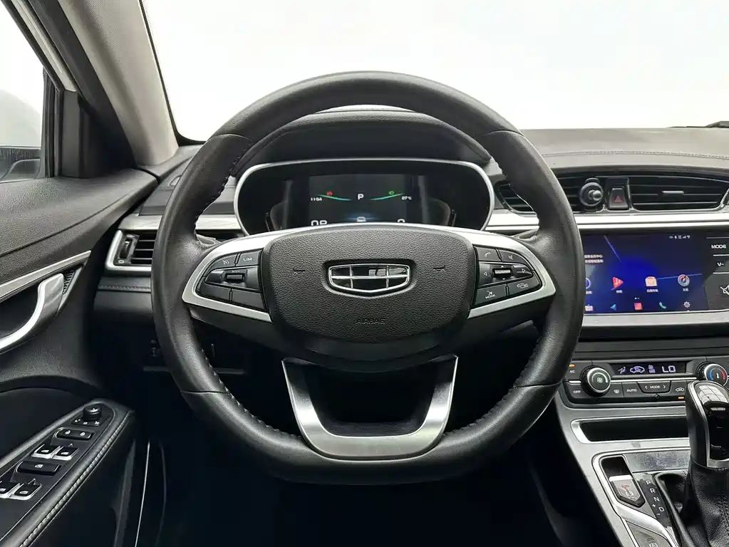 Geely Emgrand 2020 — фото 10