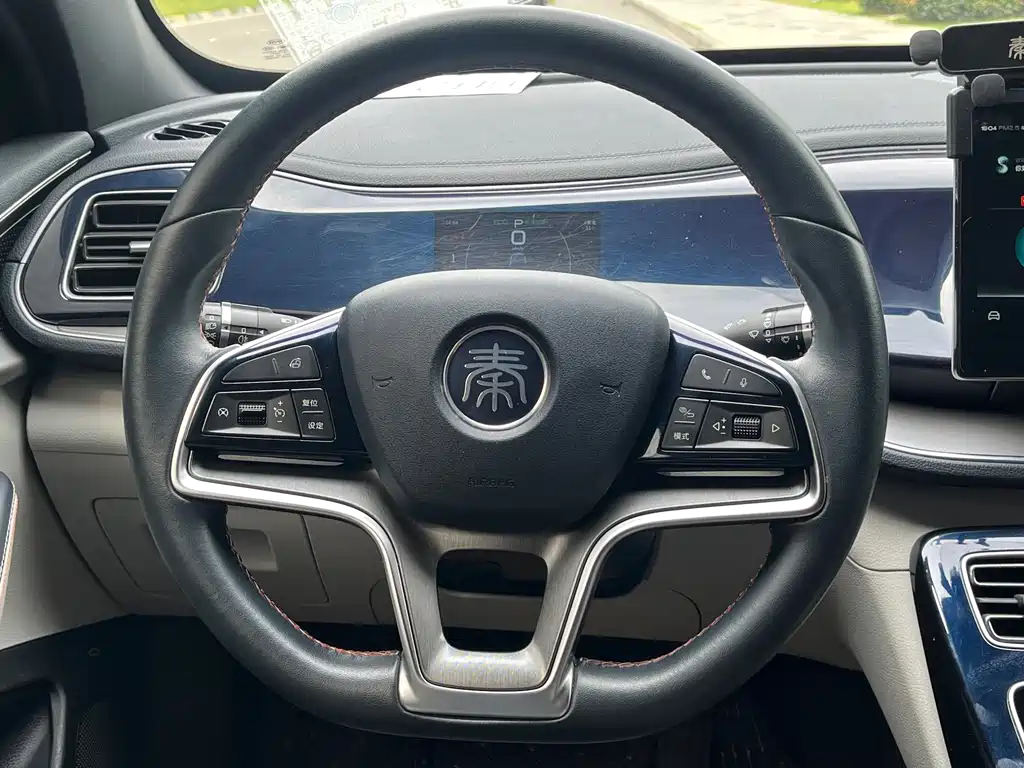 BYD Qin PLUS 2022 — фото 26