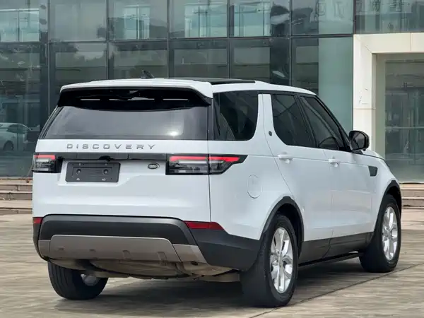 Land Rover Discovery 2018