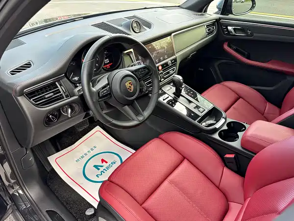 Porsche Macan 2022