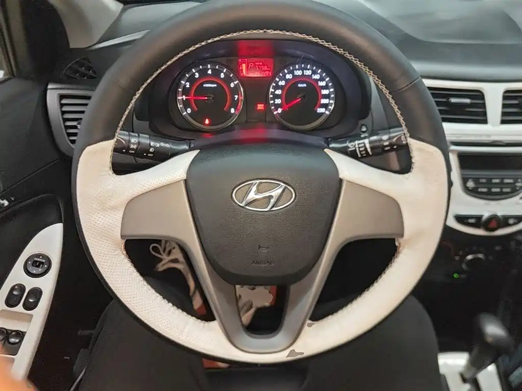 Hyundai Ruiyi 2015 — фото 11