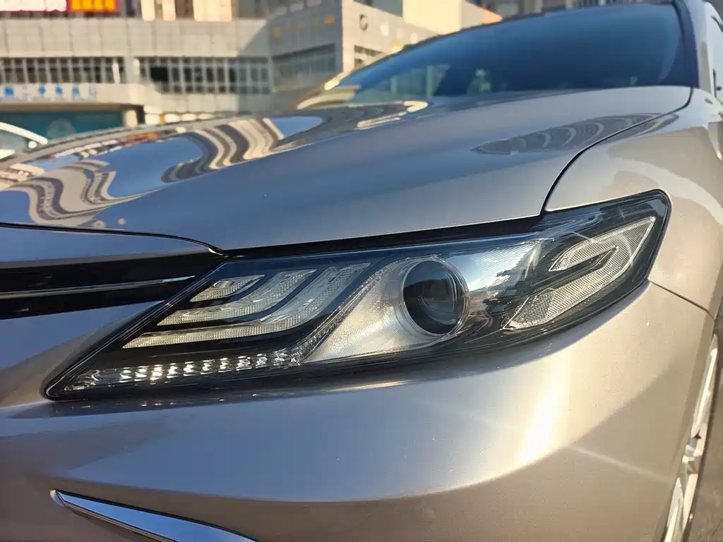 Toyota Camry 2022 — фото 22