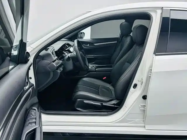 Honda Civic 2022 — фото 12