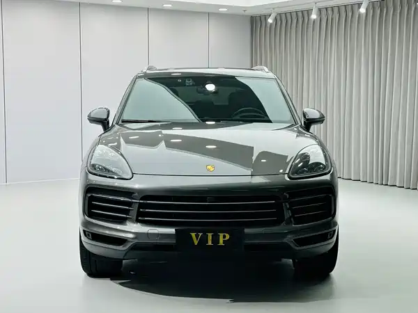 Porsche Cayenne 2021